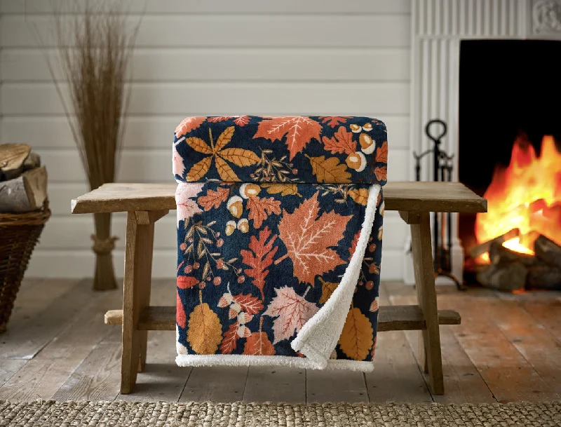 Cashmere blankets for ultimate softness and luxuryAutumn Leaves Printed Soft Sherpa Fleece 140x180cm Throw