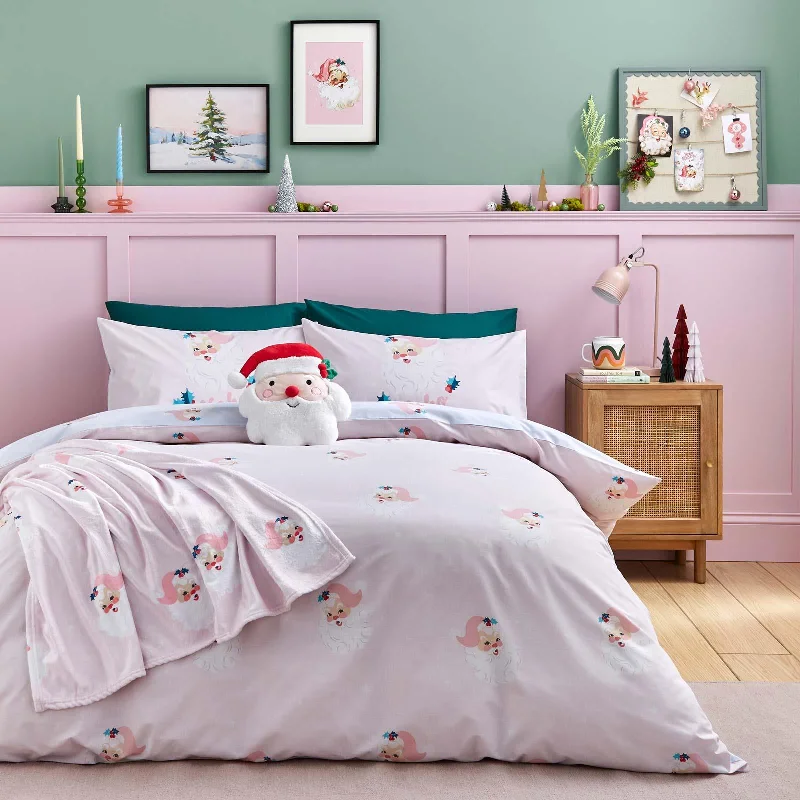 Tie - closure duvet covers with fabric ties for a more decorative and adjustable optionVintage Christmas Santa Duvet Cover Set