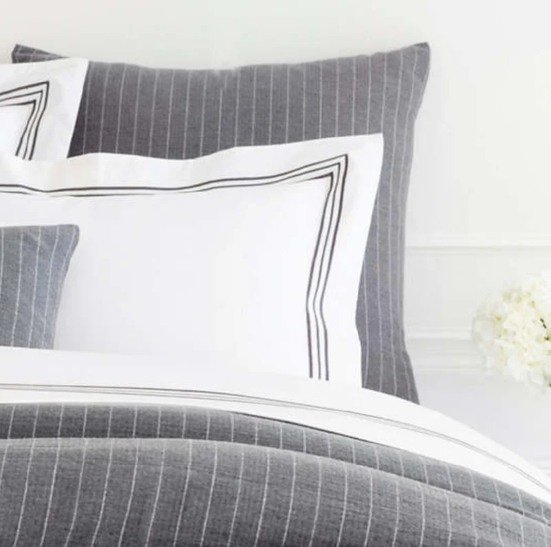 Anti - dust mite duvet covers to keep the sleep environment cleanChalk Stripe Matelasse Duvet Cover