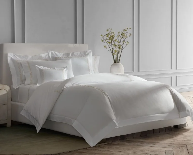 Moisture - wicking duvet covers to prevent night sweatsClassic Chain | Duvet Cover