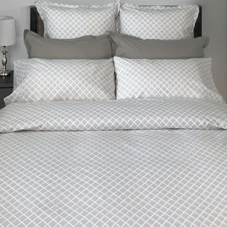 Expensive duvet covers with premium materials and artisanal craftsmanshipGeorgia Diamond Grey Dove Duvet and Shams - Queen