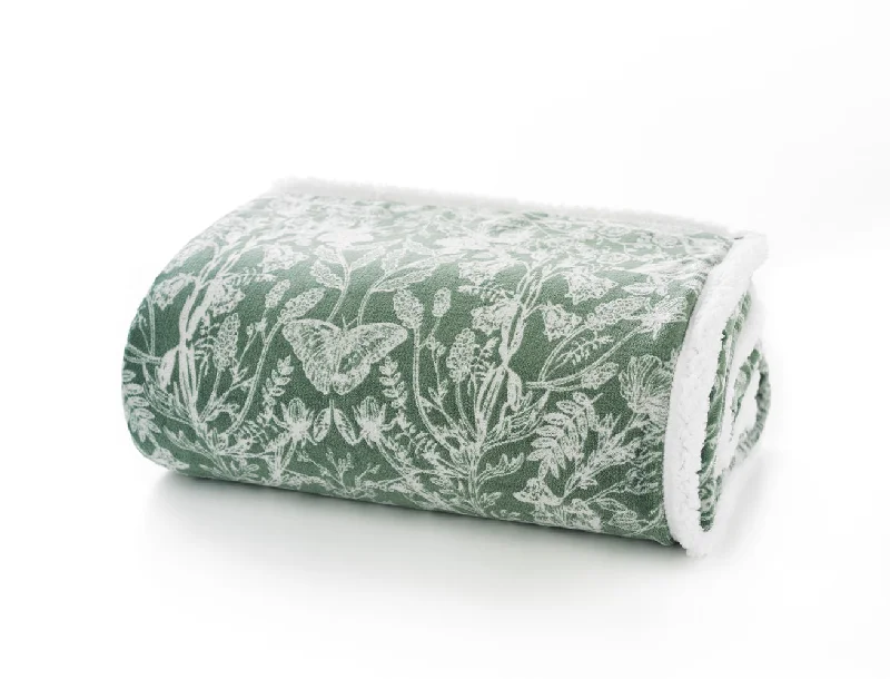 Cashmere blankets for ultimate softness and luxurySecret Garden Printed Supersoft Fleece Throw Garden Green