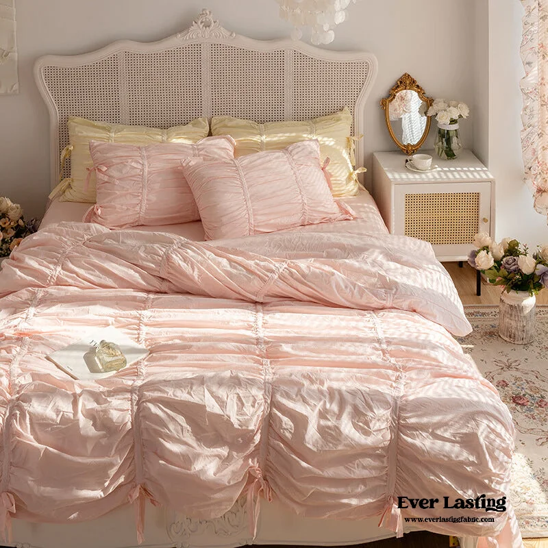 Ombre - colored duvet covers with a gradient effect for a trendy and unique styleCoquette Ruffle Ribbon Ties Duvet Cover / Pink