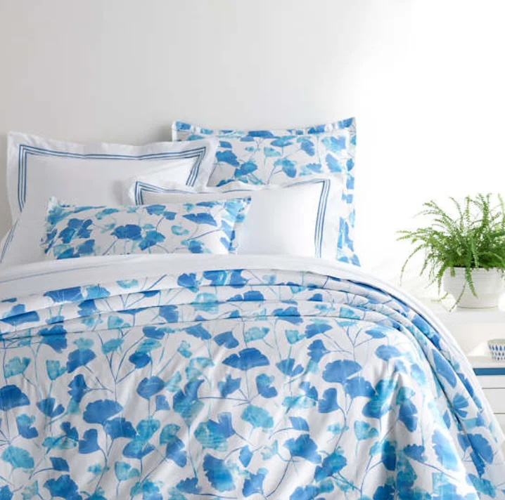 Floral - printed duvet covers for a romantic and feminine touchGingko Duvet Cover