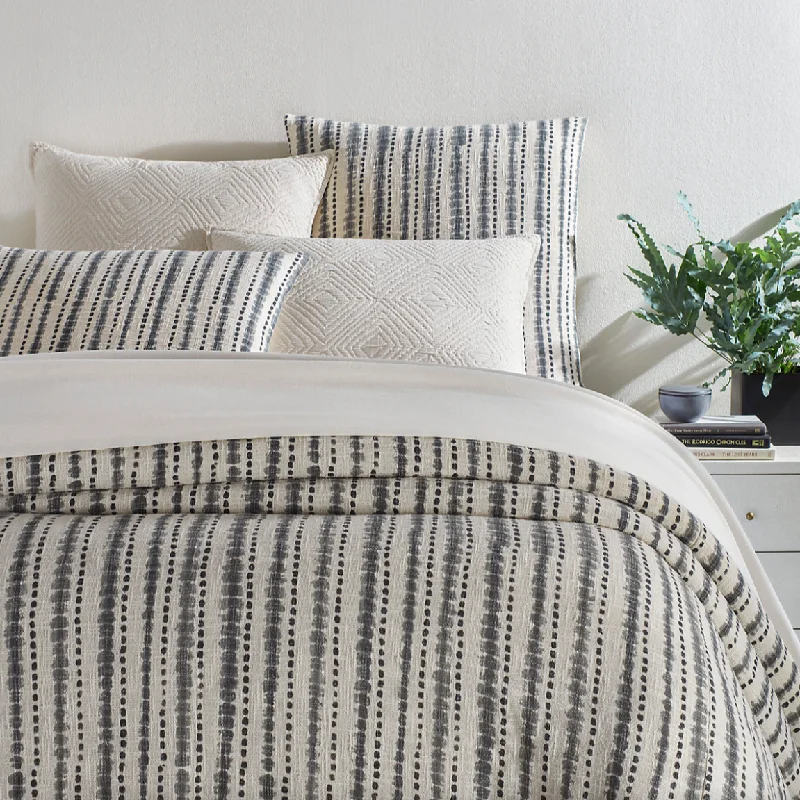 Organic cotton duvet covers for a chemical - free and eco - friendly optionKelso Collection