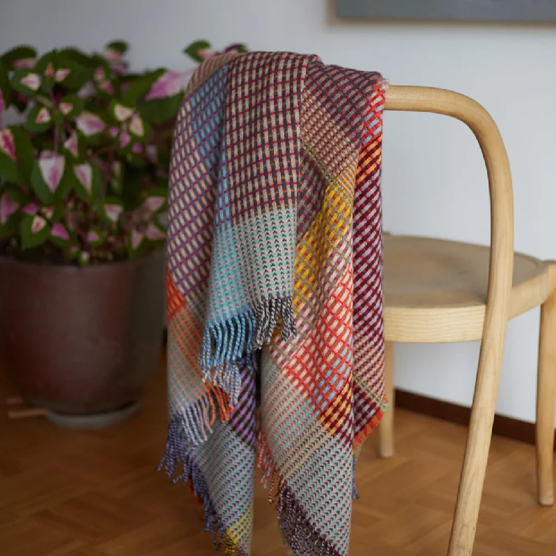 Microfiber blankets that are durable and easy to care forLovelace Merino Lambswool Basketweave Lightweight Throw