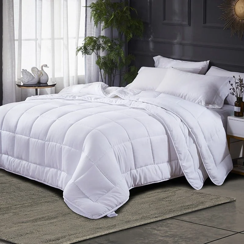 Paisley - printed duvet covers for an exotic and elegant appearanceMicrofibre Supersoft Luxury 13.5 Tog Quilt