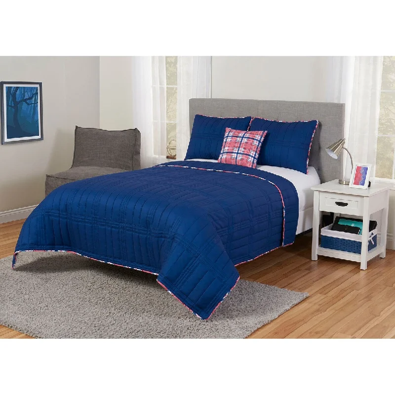 Synthetic - filled comforters like polyester for affordability and hypoallergenic propertiesPlaid Piping Twin Quilt Set in Blue