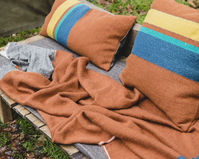 Alpaca wool blankets for a hypoallergenic and warm optionRedwood | Throw