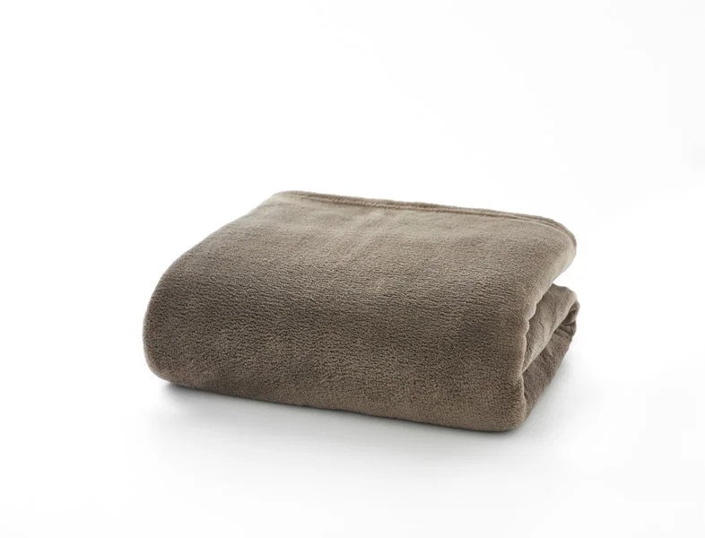 Silk blankets with a smooth and elegant touchSnuggle Touch Microfibre Throws 140x180cm