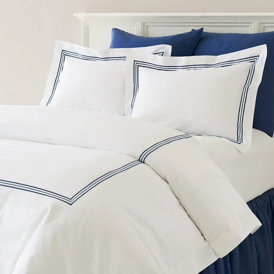 Linen duvet covers with a natural texture and breathabilityTrio Duvet